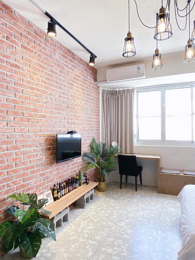 Mutter Apartment Тайнань Екстер'єр фото