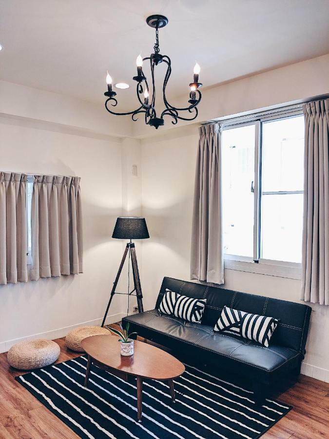 Mutter Apartment Тайнань Екстер'єр фото
