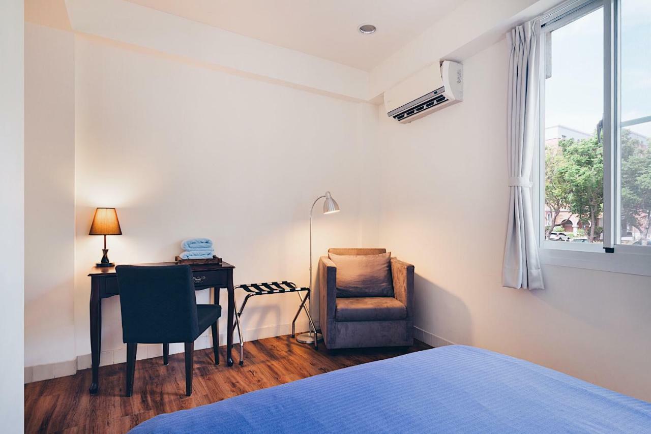 Mutter Apartment Тайнань Екстер'єр фото